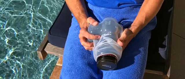 水中撮影可能な一眼レフ・ミラーレス対応の防水カバーOutex
